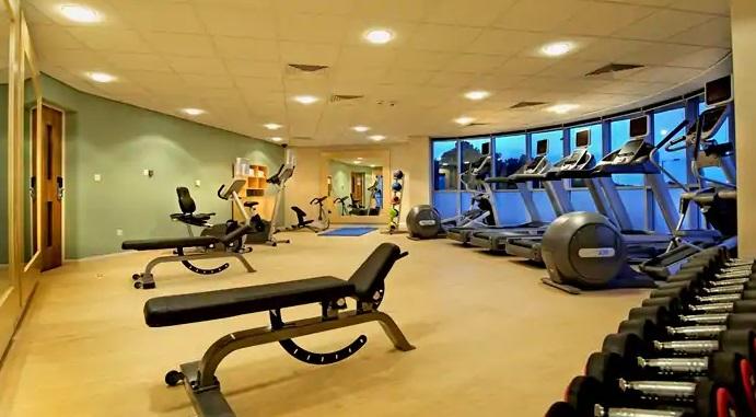 Hilton Garden Inn Виндхук Экстерьер фото